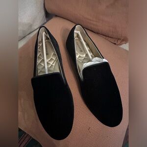 Birdies velvet gold interior almost new 8.5